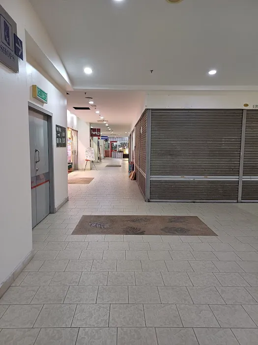Tropics Shopping Center Picture 5
