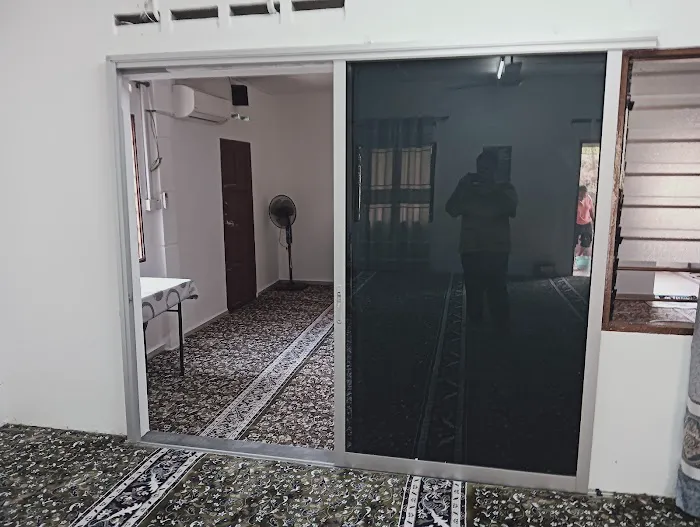 Surau Kampung Terentang Picture 1