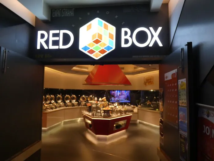Red Box Karaoke The Curve Picture 2