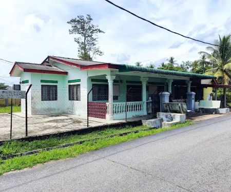 Surau Al - Izzah Kampung Kuala Jemapoh