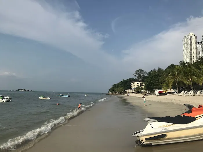 Tanjung Bungah Public Beach Picture 2