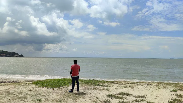 Tanjung Bungah Public Beach Picture 8