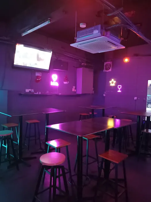 83 Bistro & Lounge Picture 1