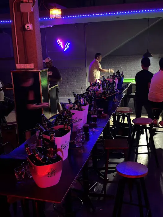 83 Bistro & Lounge Picture 10