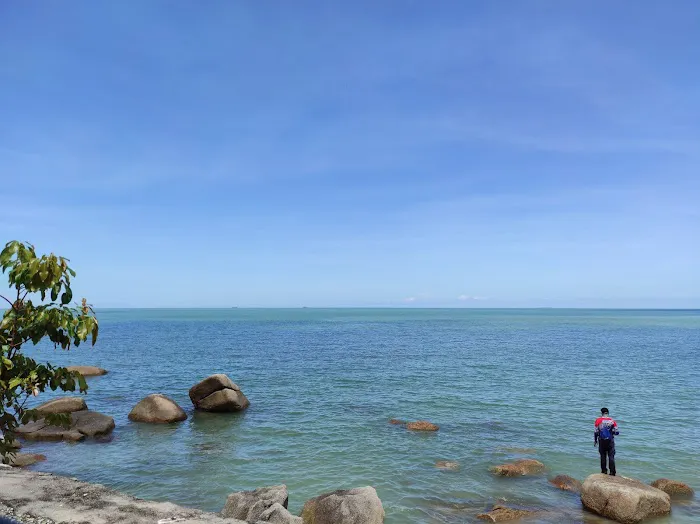 Pantai Kilat / Kilat Beach (viewing area) Picture 5