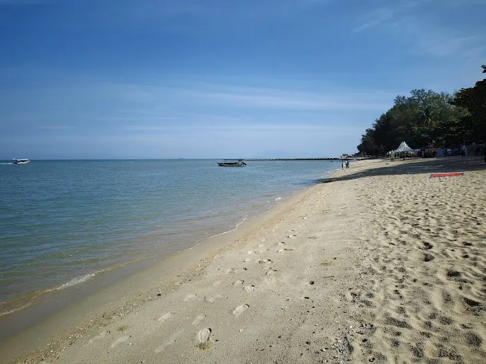 Pantai Kilat / Kilat Beach (viewing area) Picture 2