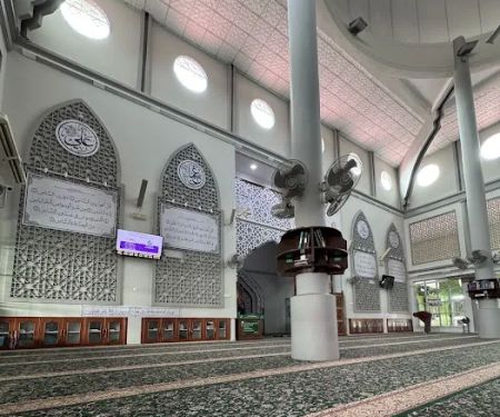 Masjid Sayyidina Hamzah, Kg Padang