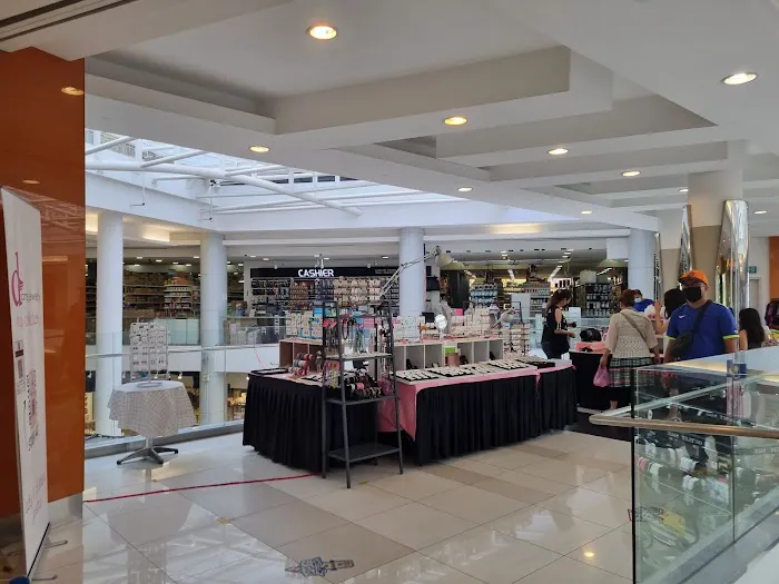 Gamuda Walk Mall Picture 4