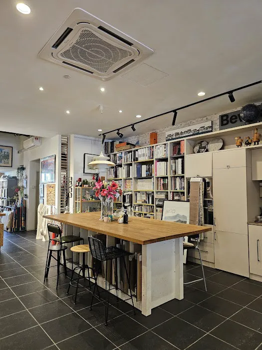 Two Fold Coffee - PJ Aman Suria (inside Meraki Studio) Picture 2