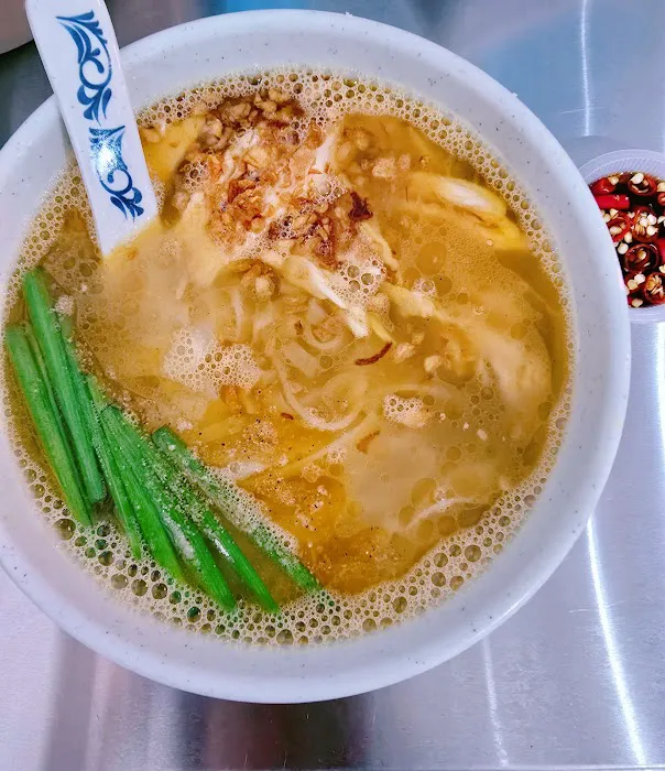 Ong Ong Chicken Rice • 旺城驰名滑鸡 Picture 4