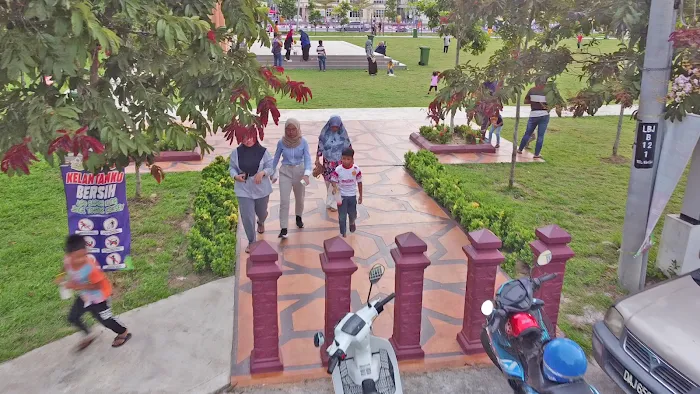 Dataran bandar baru pasir mas Picture 6