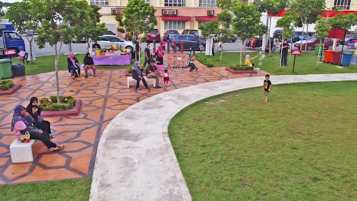 Dataran bandar baru pasir mas Picture 3