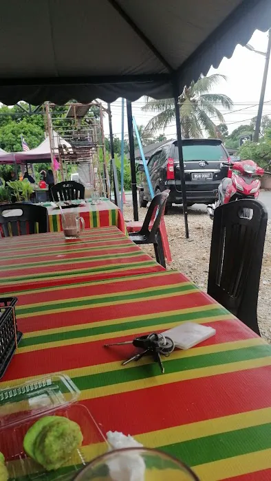 Tempayan Emas Cafe Picture 4