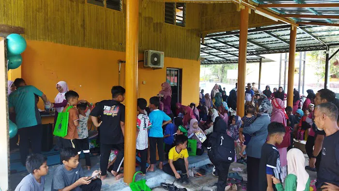 Surau Ar-Raudhah Desa Sri Intan Picture 11