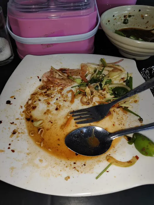 Mee Namkhon Golok Picture 10