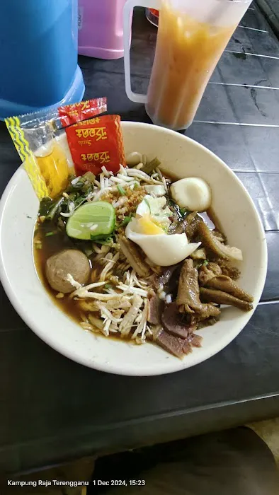 Mee Namkhon Golok Picture 2