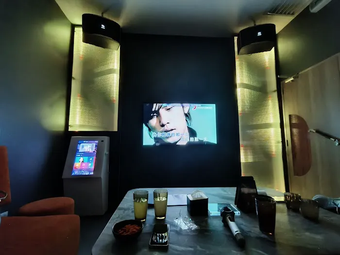 A Quiet Place 3-in-1 Karaoke @ Bukit Bintang (Loud Speaker 2.0, Mini Studio, GeTai) Picture 7