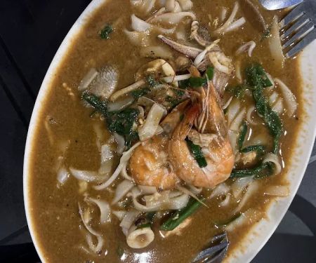 Pak Cu Char Kuey Teow Pucuk Paku