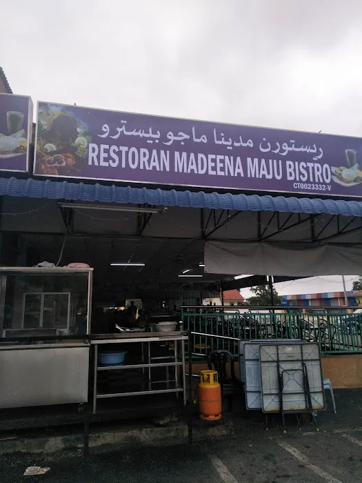 Madeena Maju Bistro Picture 4