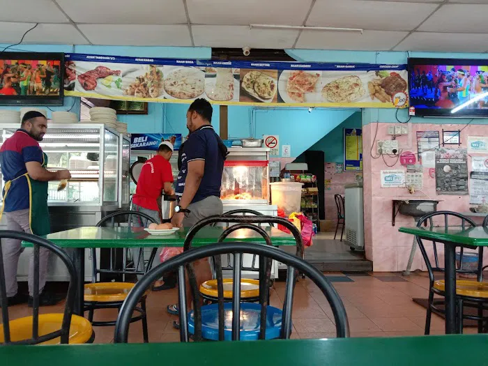Madeena Maju Bistro Picture 10