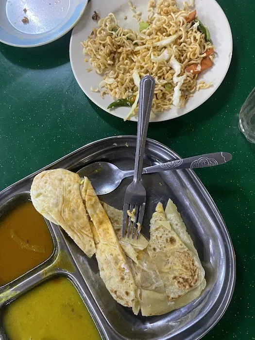 Madeena Maju Bistro Picture 8