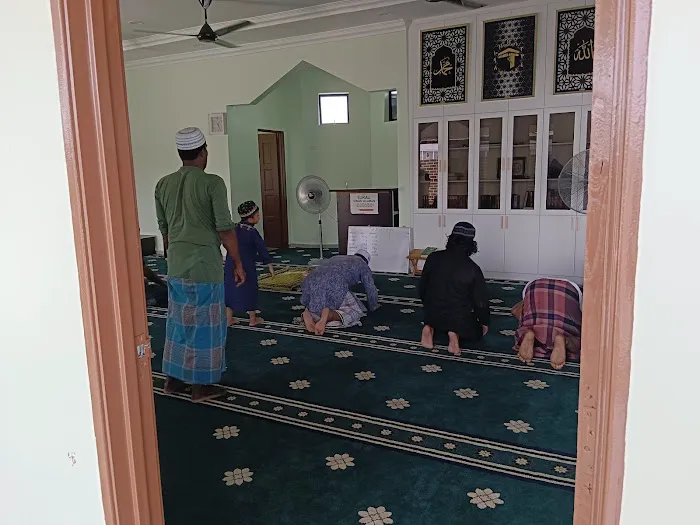 Surau Arena Owl Trafford Picture 7