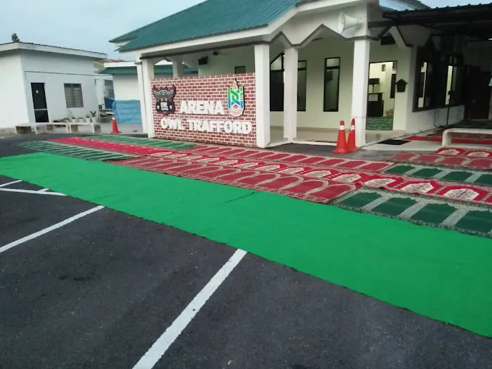 Surau Arena Owl Trafford Picture 5