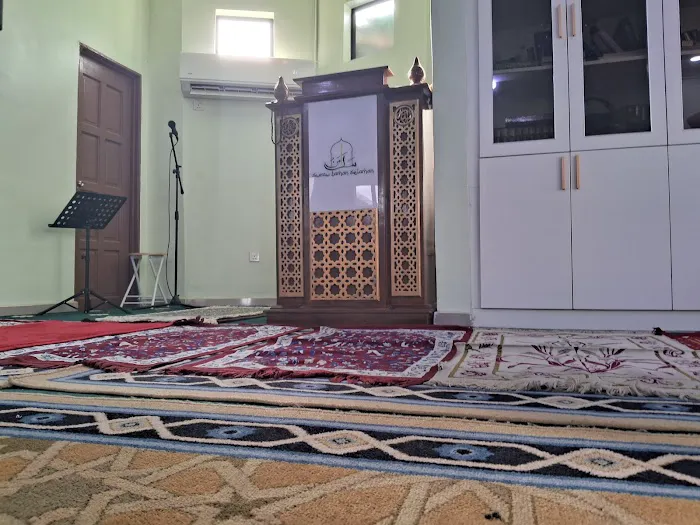 Surau Arena Owl Trafford Picture 1