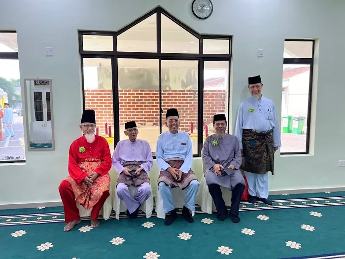 Surau Arena Owl Trafford Picture 3