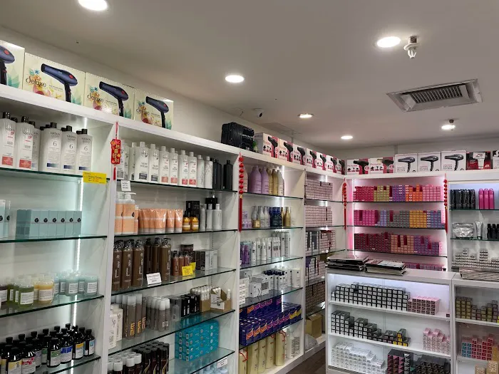 JS Shampoo Shop Picture 1