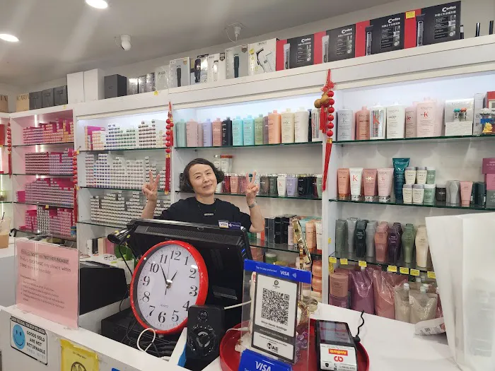 JS Shampoo Shop Picture 7