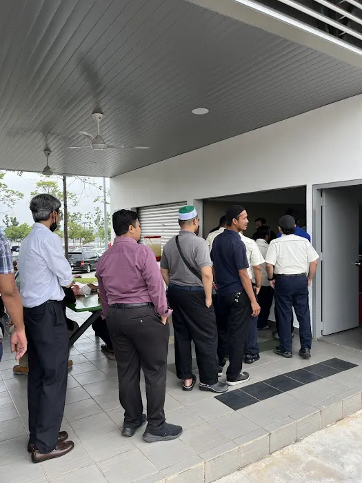 Sri Kelisa (Cawangan Masjid Perodua) - Nasi kukus Ayam berempah Picture 1