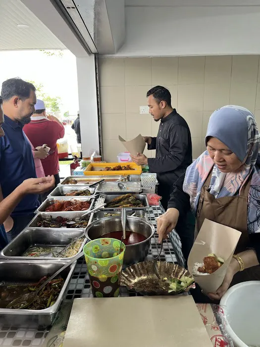 Sri Kelisa (Cawangan Masjid Perodua) - Nasi kukus Ayam berempah Picture 9