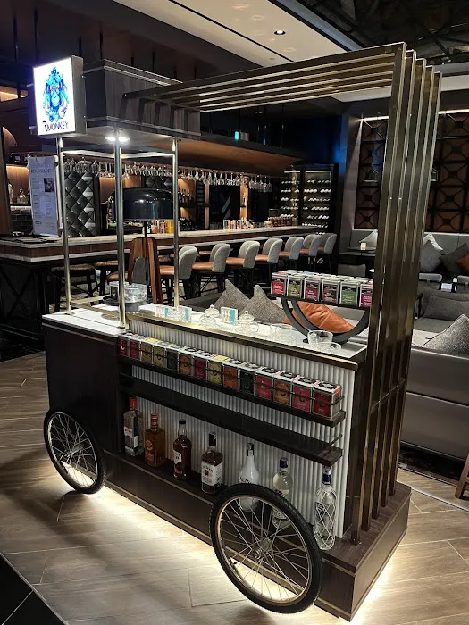 R Bar, Renaissance Kuala Lumpur Hotel Picture 10
