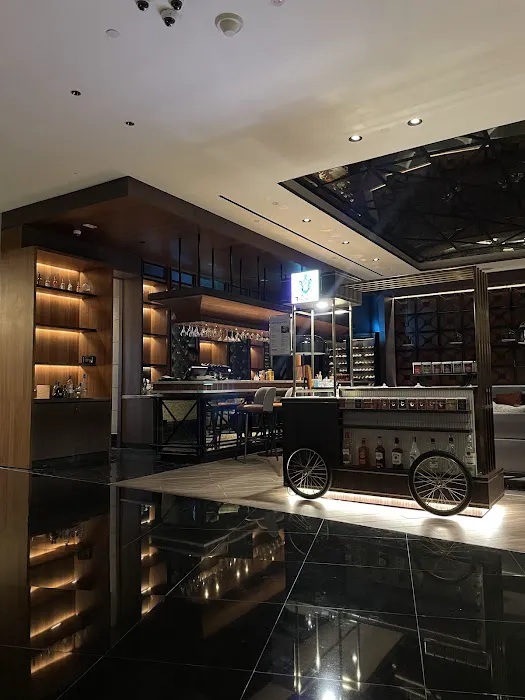 R Bar, Renaissance Kuala Lumpur Hotel Picture 9