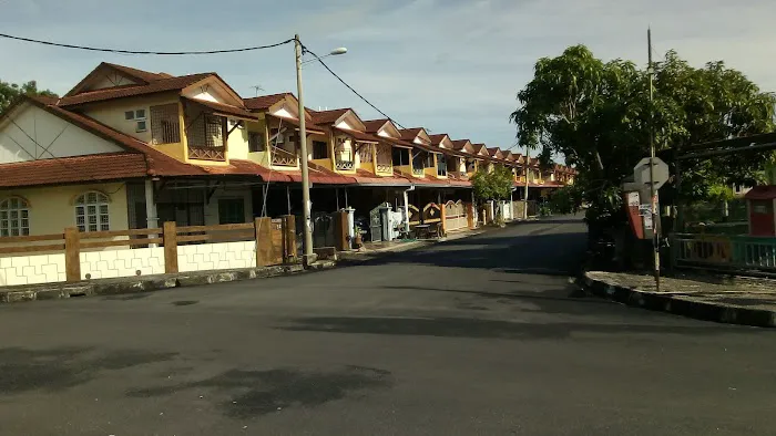 Surau Al-Husna Taman Seri Serdang Kepala Batas Pulau Pinang Picture 2