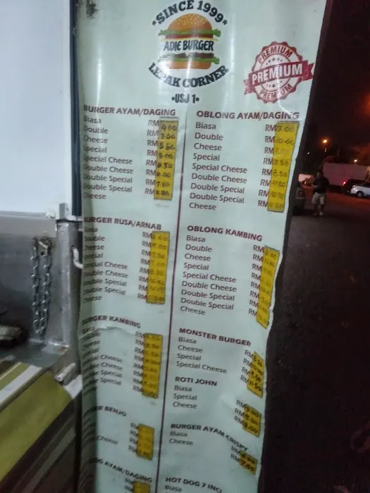 Adieburger corner usj 1 Picture 2