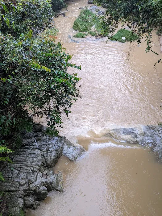 Parit waterfall Picture 9