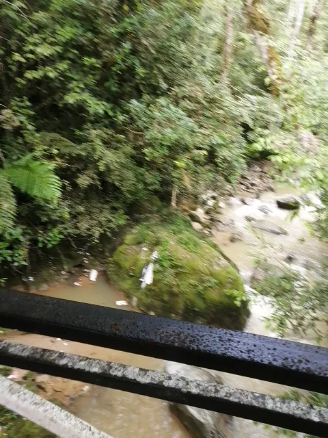 Parit waterfall Picture 4