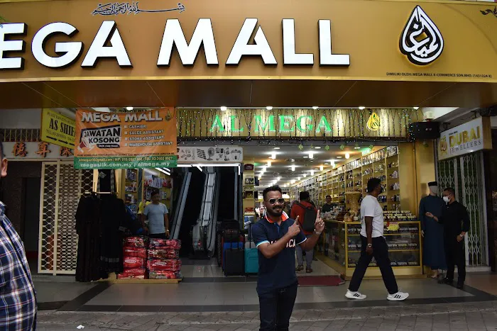 Mega Mall Picture 2