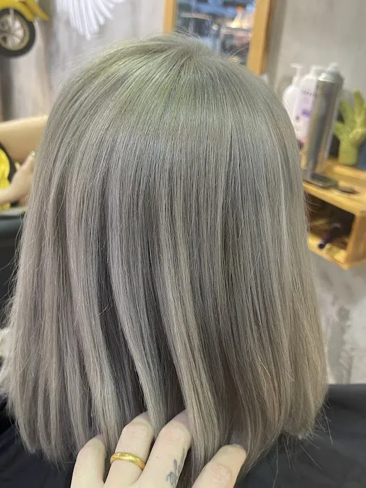 Oh My Hair & Beauty Salon Picture 1