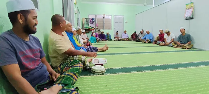 Masjid Iktikaf Bechah Serdang Picture 1