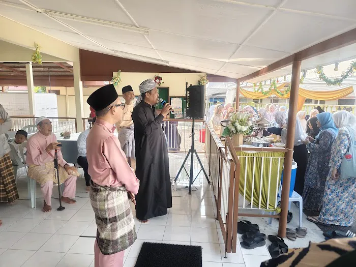 Surau Dato Haji Mohd Ghazali Picture 2