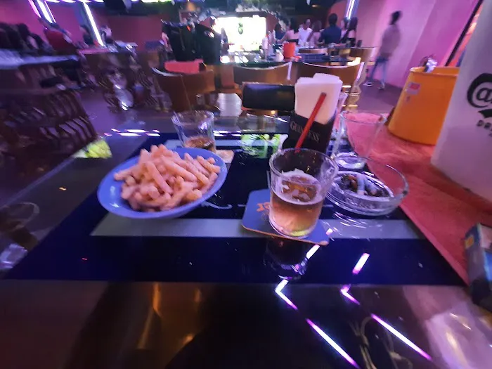 Lily Cafe Picture 1