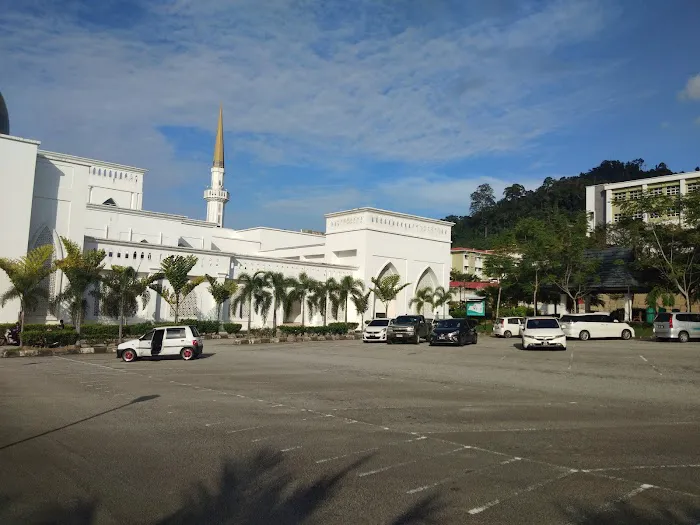 Sultan Haji Ahmad Shah Mosque, IIUM Kuantan Picture 1