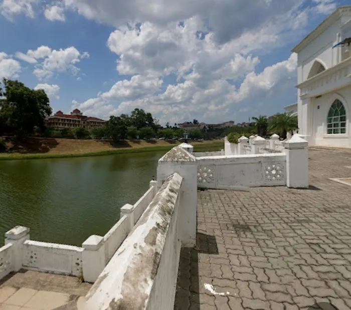 Sultan Haji Ahmad Shah Mosque, IIUM Kuantan Picture 2