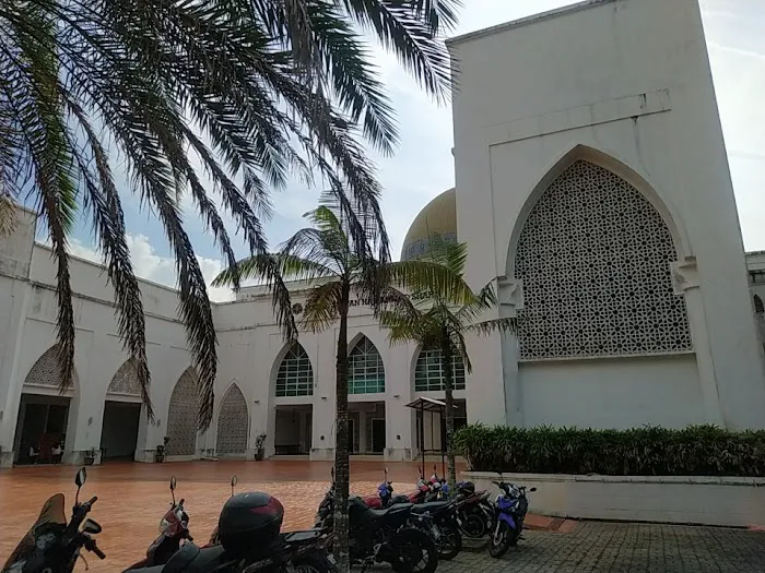 Sultan Haji Ahmad Shah Mosque, IIUM Kuantan Picture 6