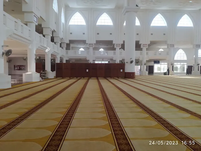 Sultan Haji Ahmad Shah Mosque, IIUM Kuantan Picture 4