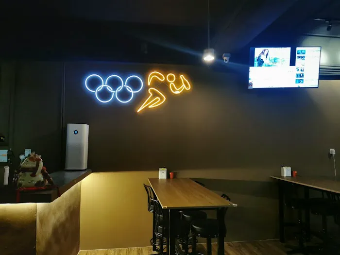 Olympic Restaurant and Bar Picture 6