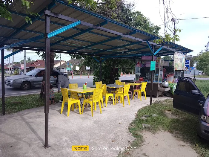 The Plaze-Your Chicken Rice Station